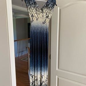 Navy and cream maxi dress NWT large